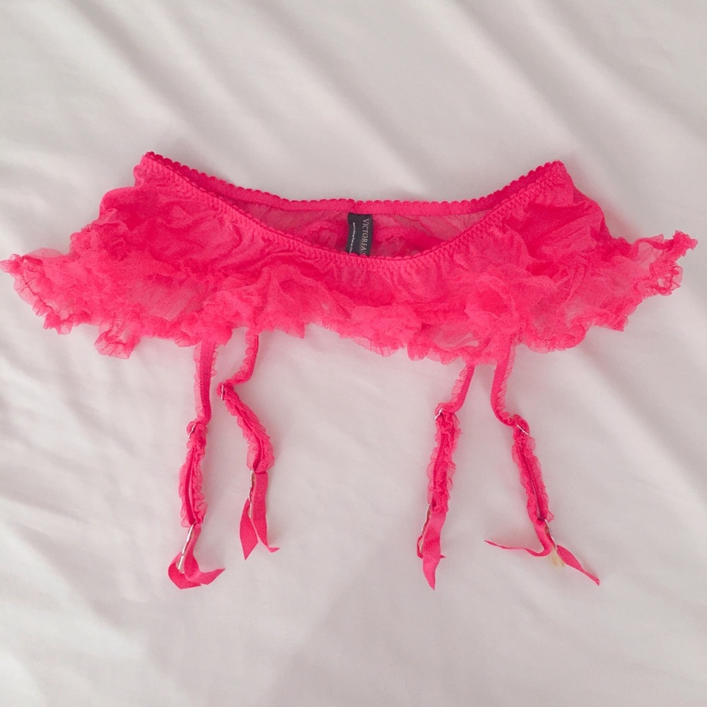 🆕 Victoria secret frill garter belt for Christmas